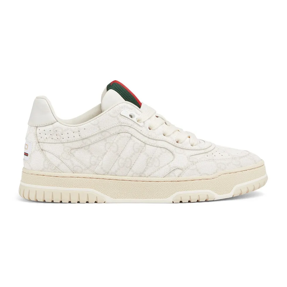 p480 Men's Men's Shoes Gucc*Gucci Re-Web series👫Couple's webbed leather sneakers, as the first sneakers created by Sabato De Sarno for Gucci, the Re-Web series reinterprets the brand's classic stripes, and sets off the modern silhouette design with bold and unique details. This shoe is crafted from iconic classic GG canvas and white leather. This new sneaker is ingeniously decorated with many of the brand's classic details, and is equipped with a bright red and green webbing tongue, which will make people fall in love at first sight. Yuan Size: Female 35-40 Male 39-44 (can be customized to 45, 46
